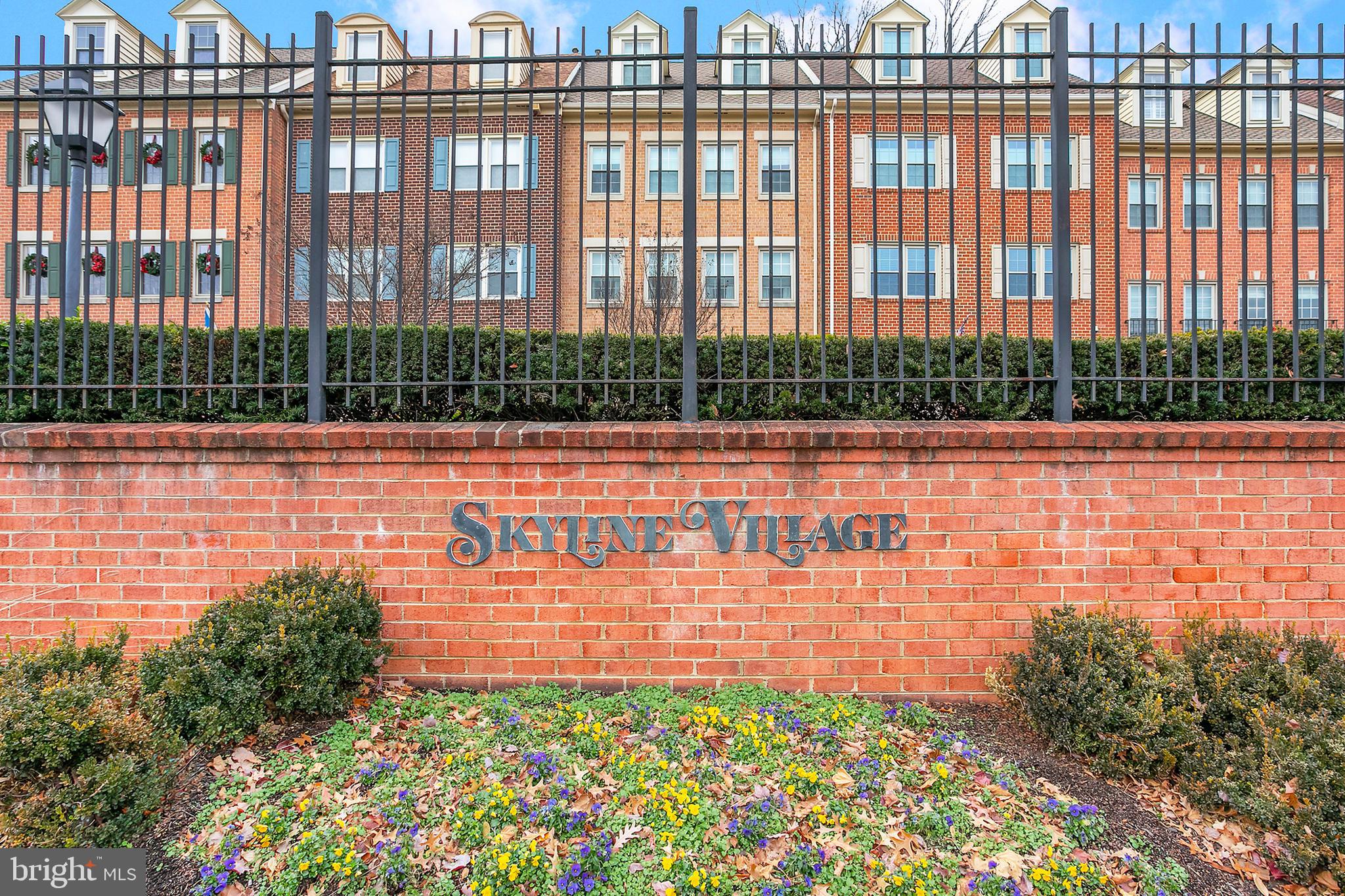 5115 Skyline Village Ct