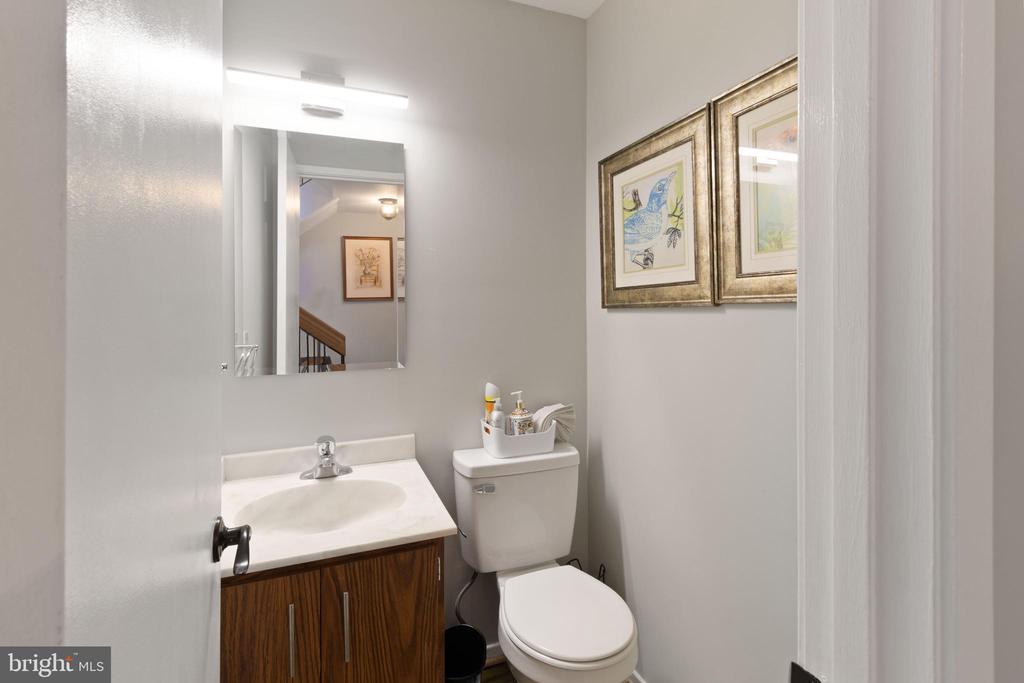 3135 Eakin Park Ct