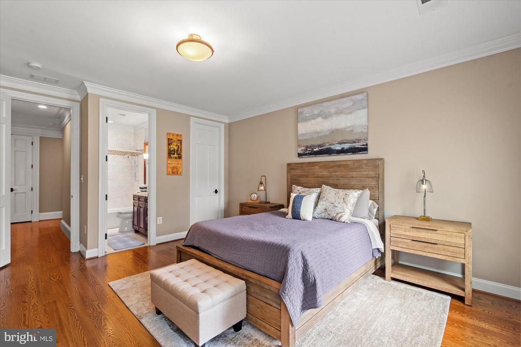 3109 WHIMBRELL COURT