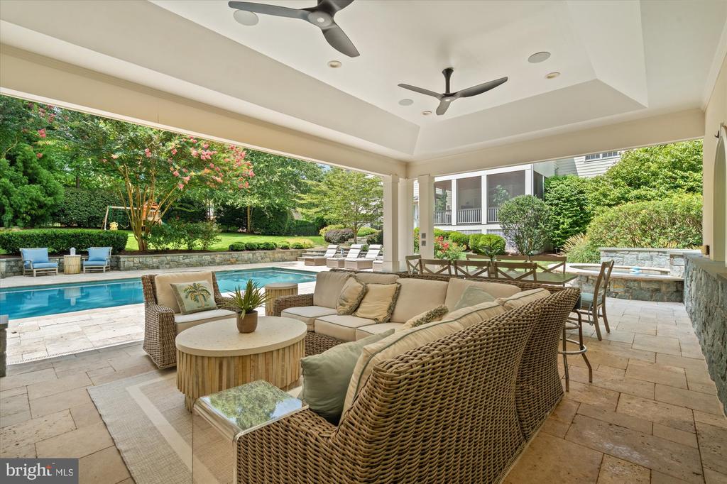 3109 WHIMBRELL COURT
