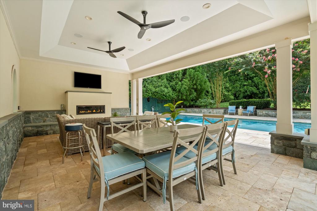 3109 WHIMBRELL COURT