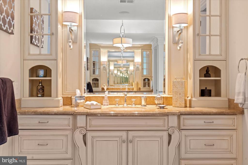 3109 WHIMBRELL COURT