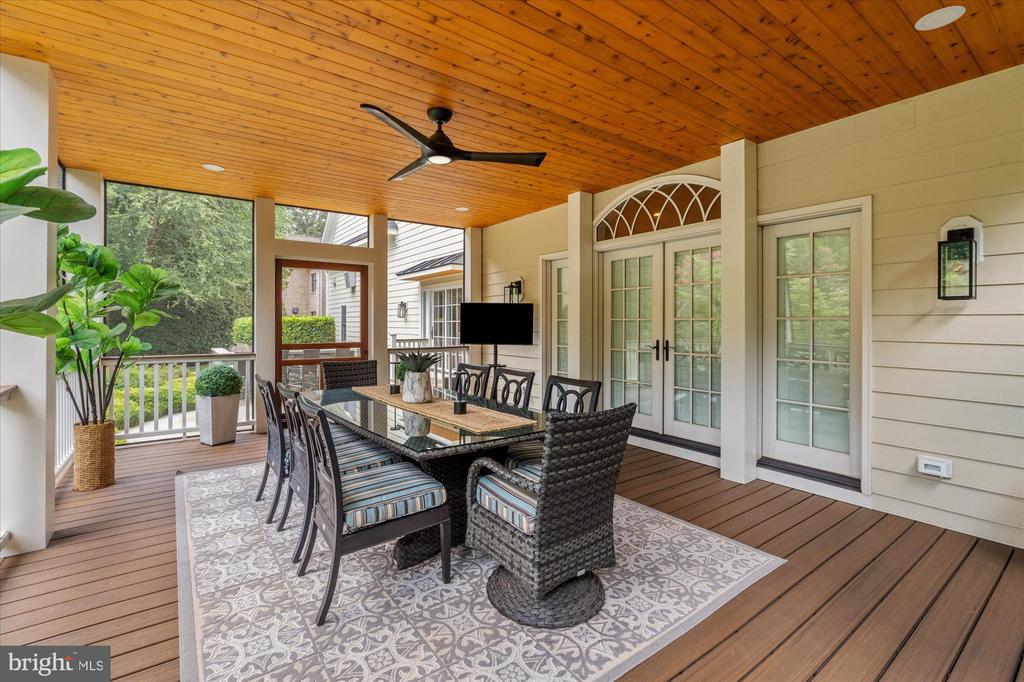 3109 WHIMBRELL COURT