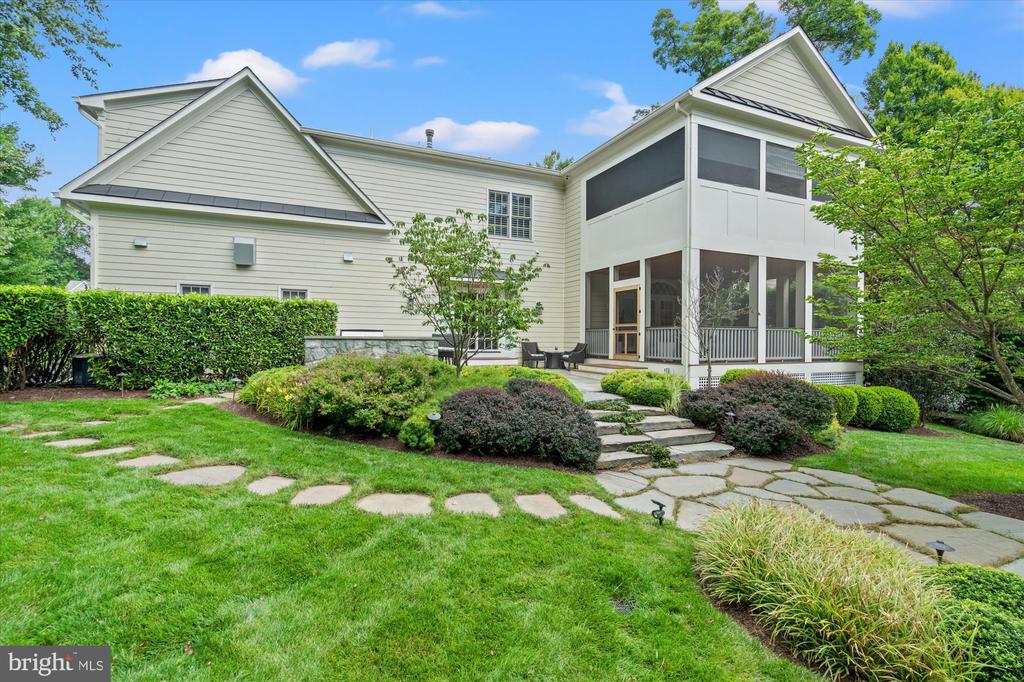 3109 WHIMBRELL COURT