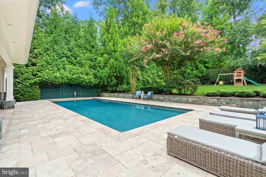 3109 WHIMBRELL COURT