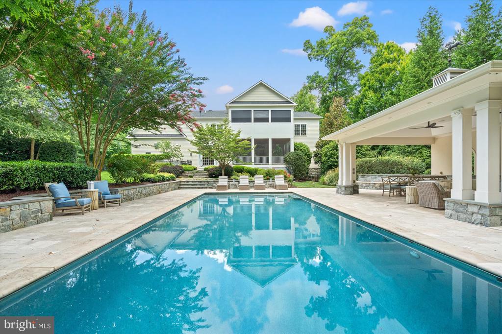 3109 WHIMBRELL COURT