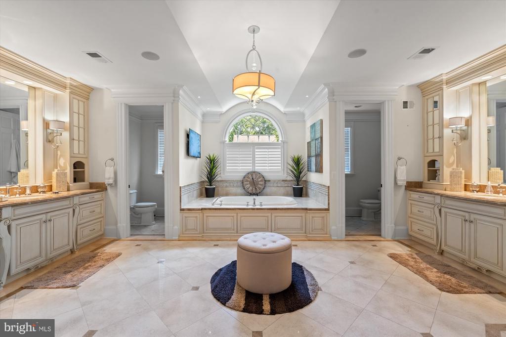 3109 WHIMBRELL COURT