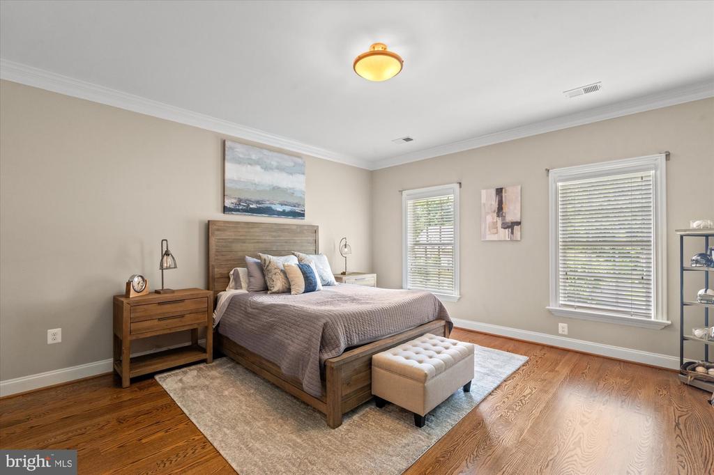 3109 WHIMBRELL COURT