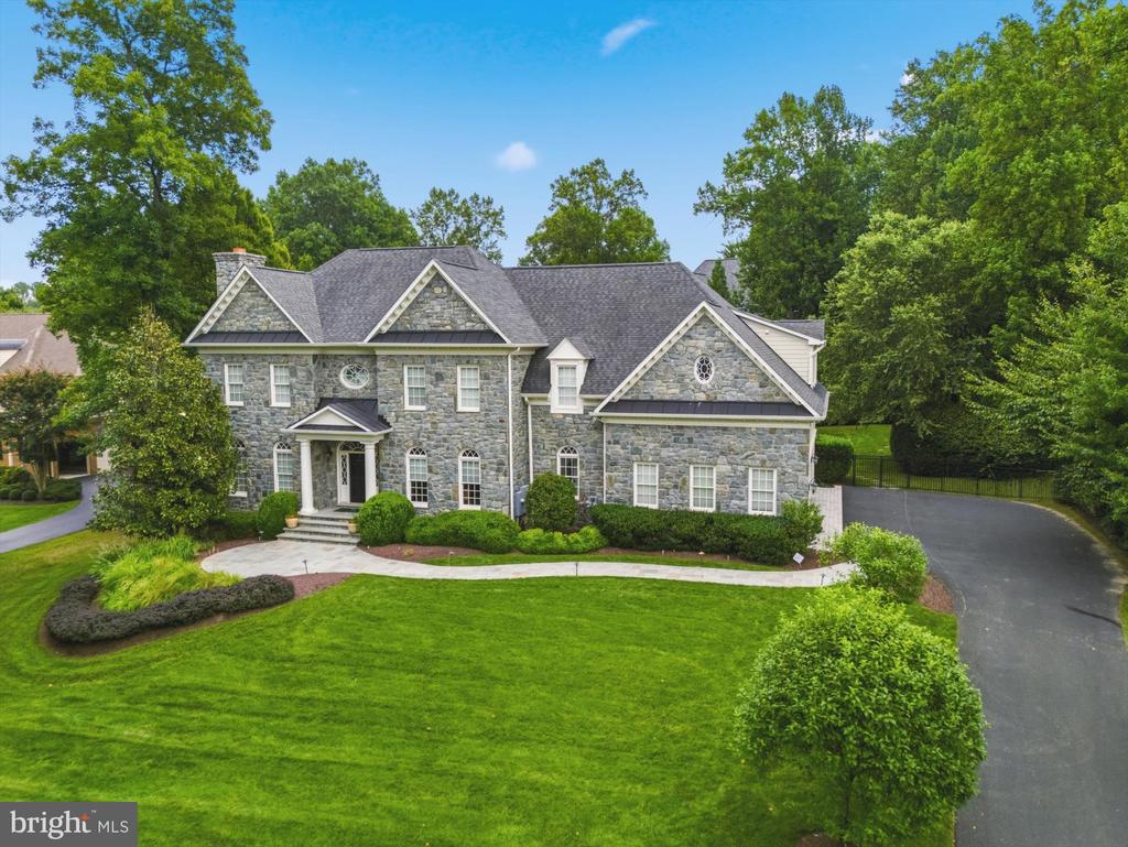 3109 WHIMBRELL COURT