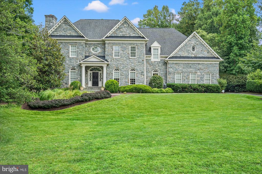 3109 WHIMBRELL COURT