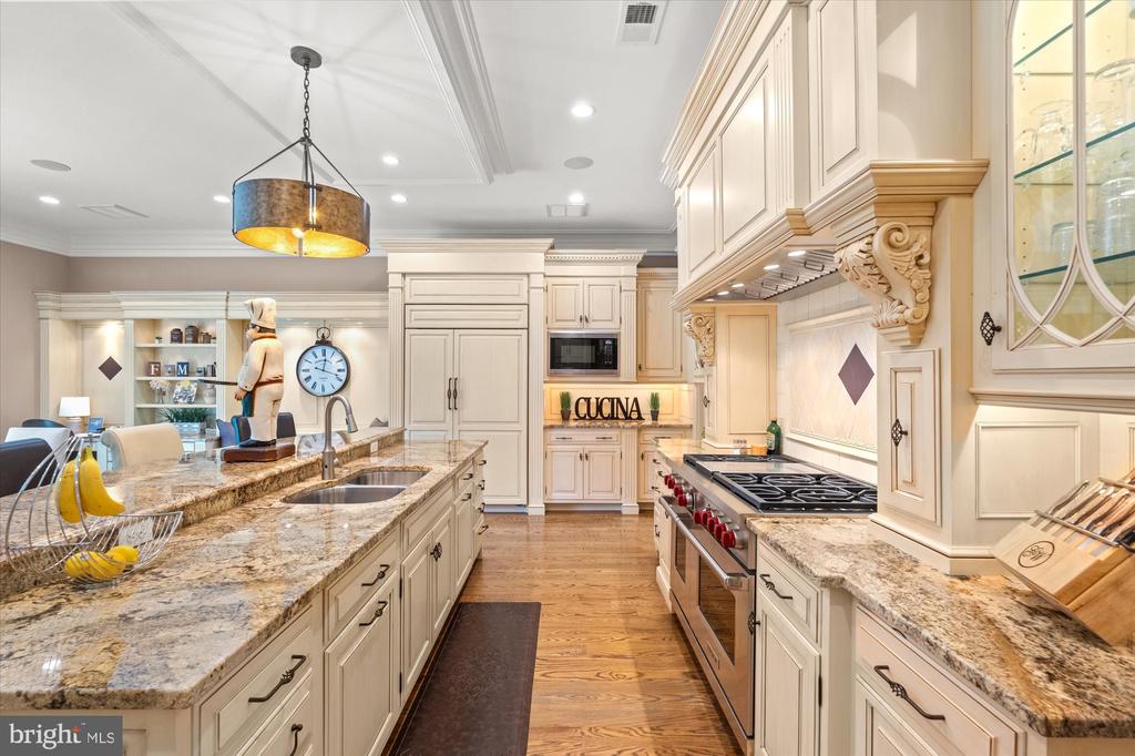 3109 WHIMBRELL COURT