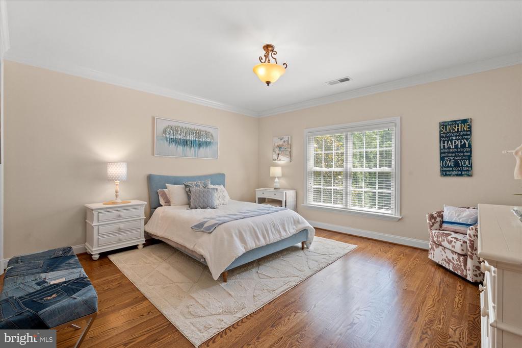 3109 WHIMBRELL COURT