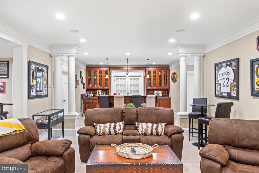 3109 WHIMBRELL COURT
