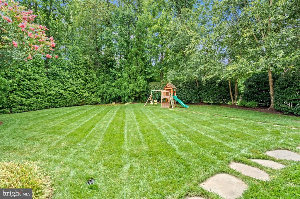 3109 WHIMBRELL COURT
