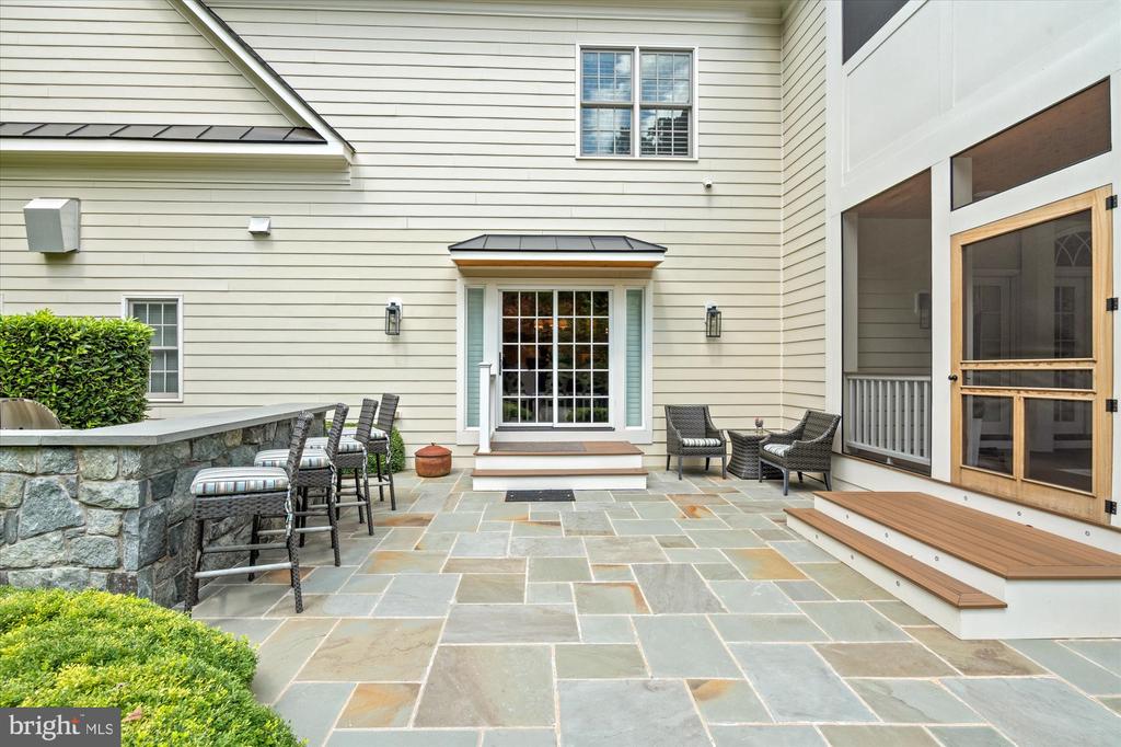 3109 WHIMBRELL COURT