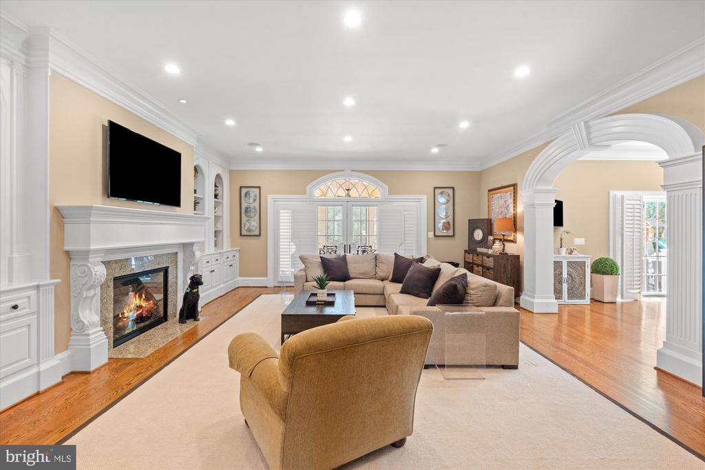 3109 WHIMBRELL COURT