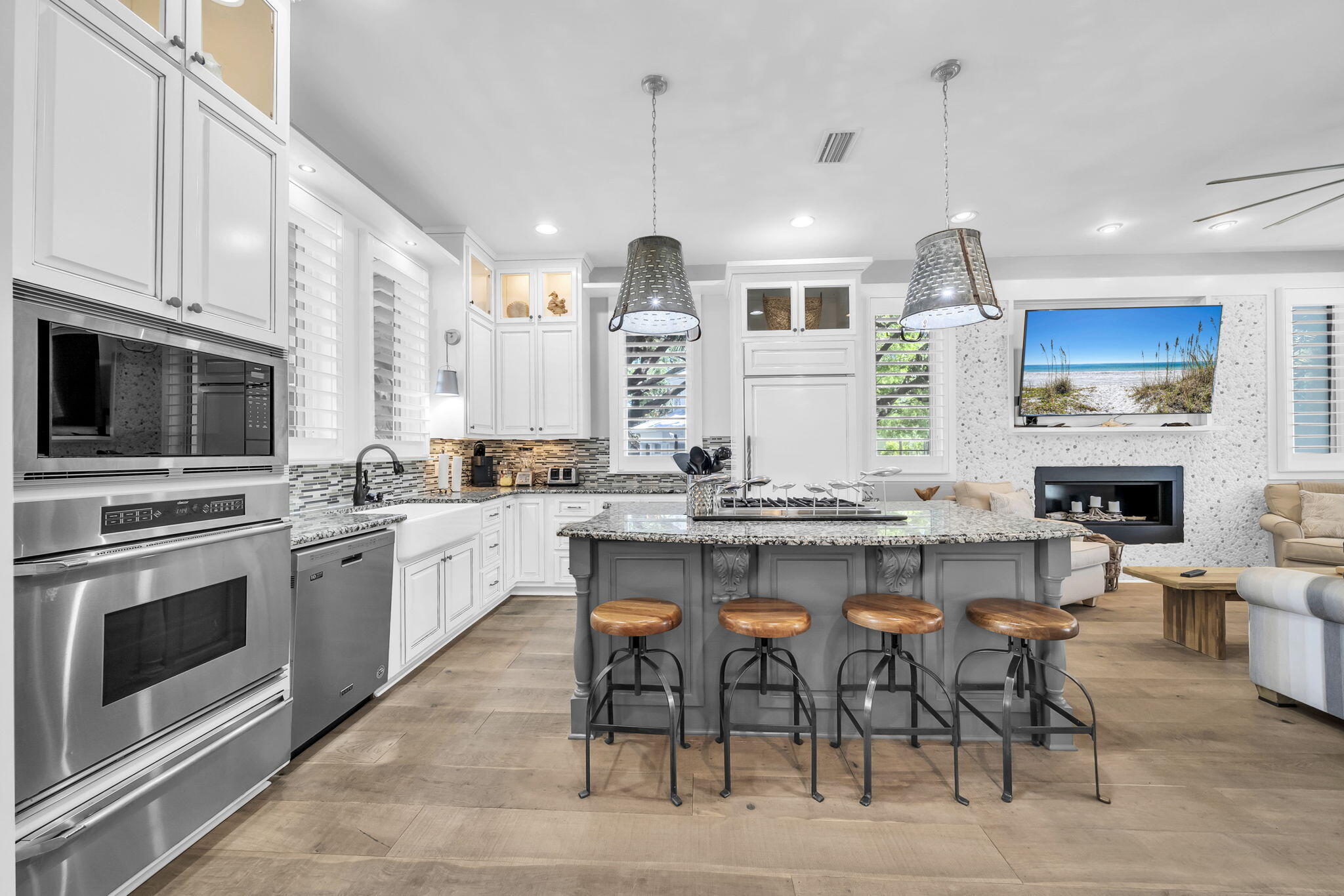 100 Parkshore Drive