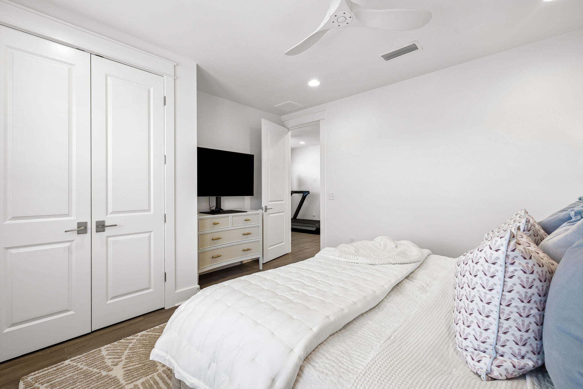 229 Sandchase Circle