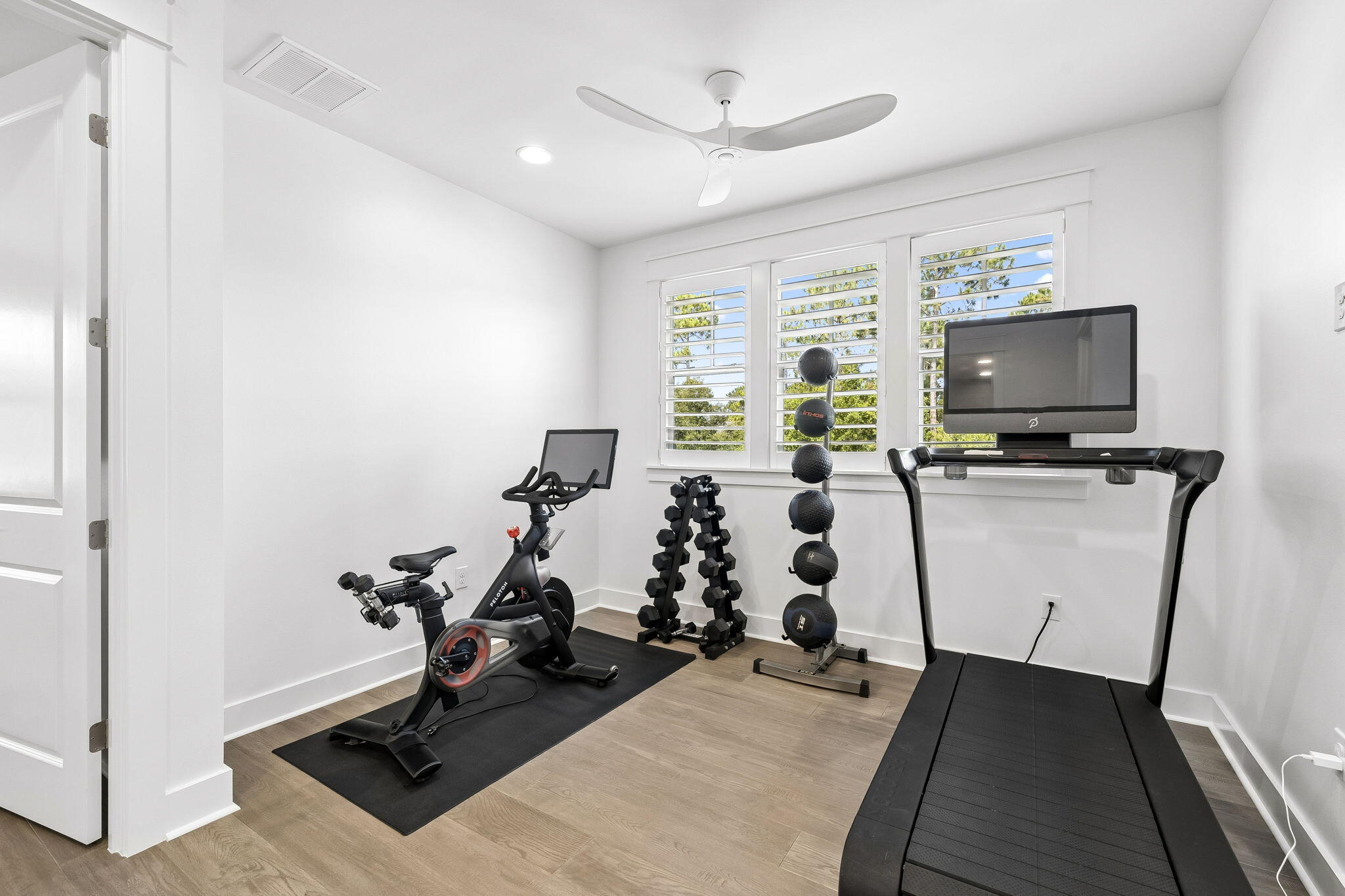 229 Sandchase Circle