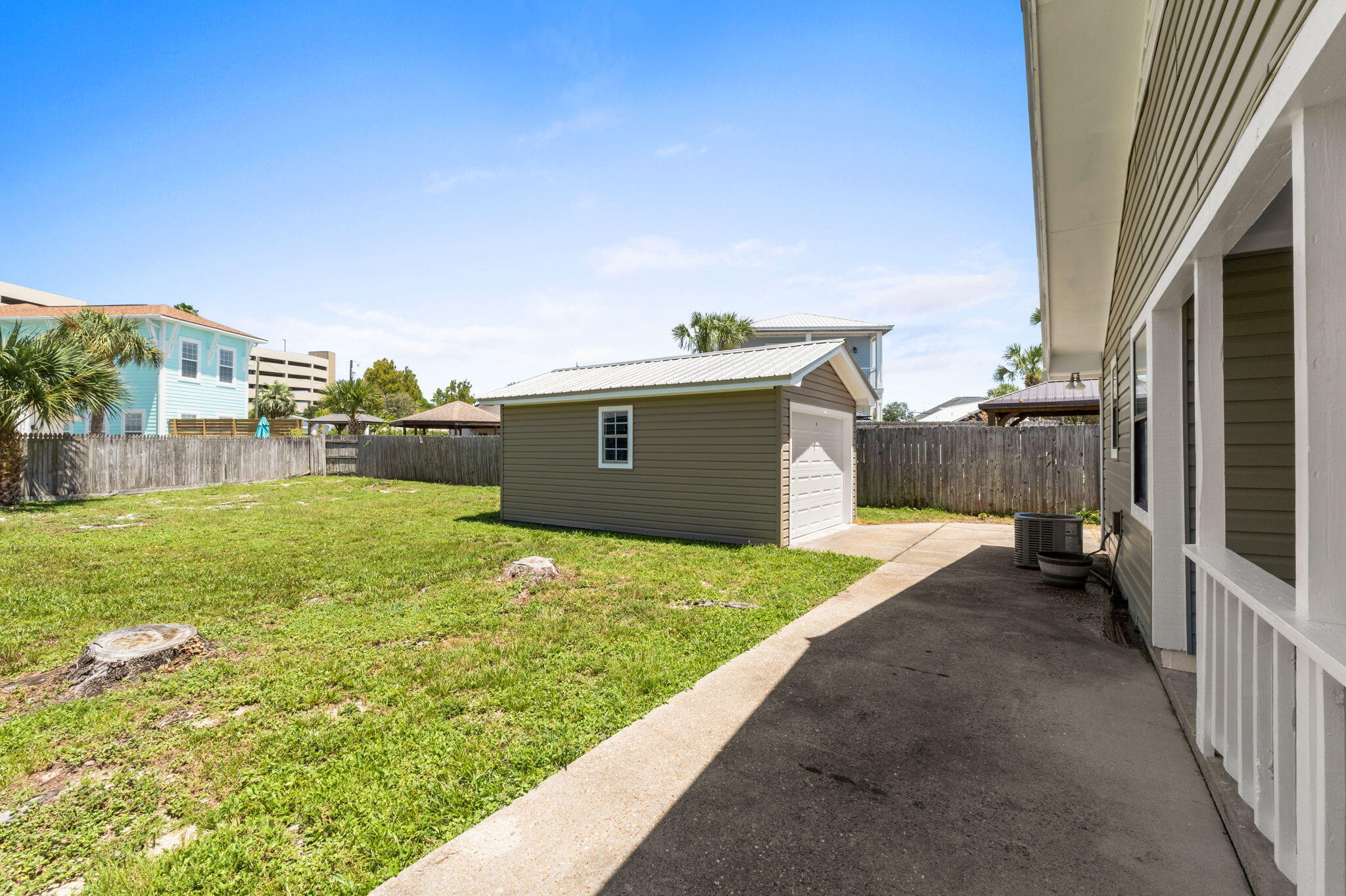619 W Gulf Boulevard