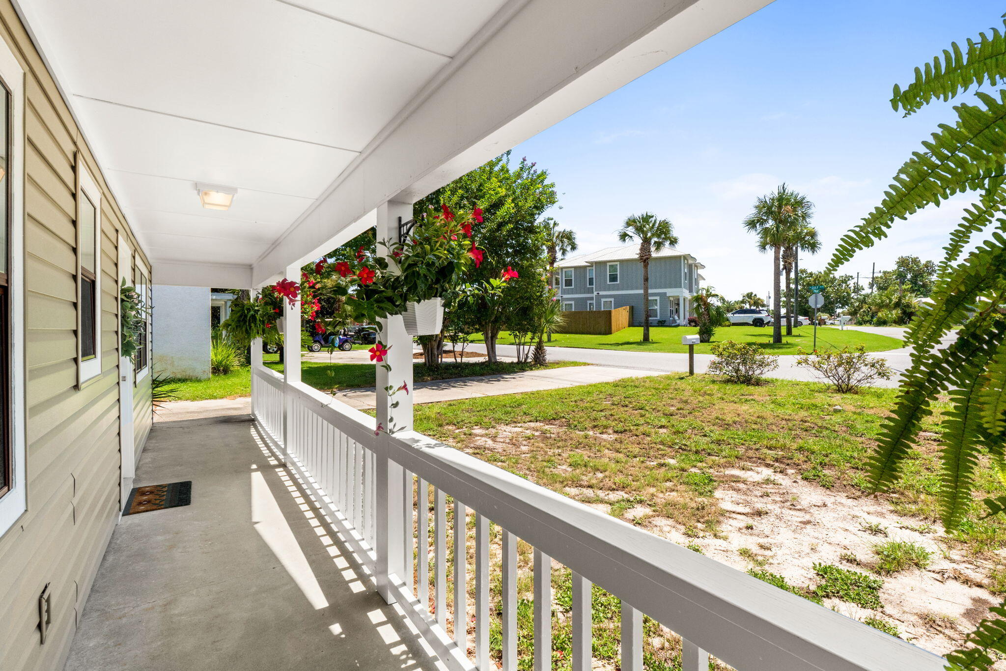 619 W Gulf Boulevard