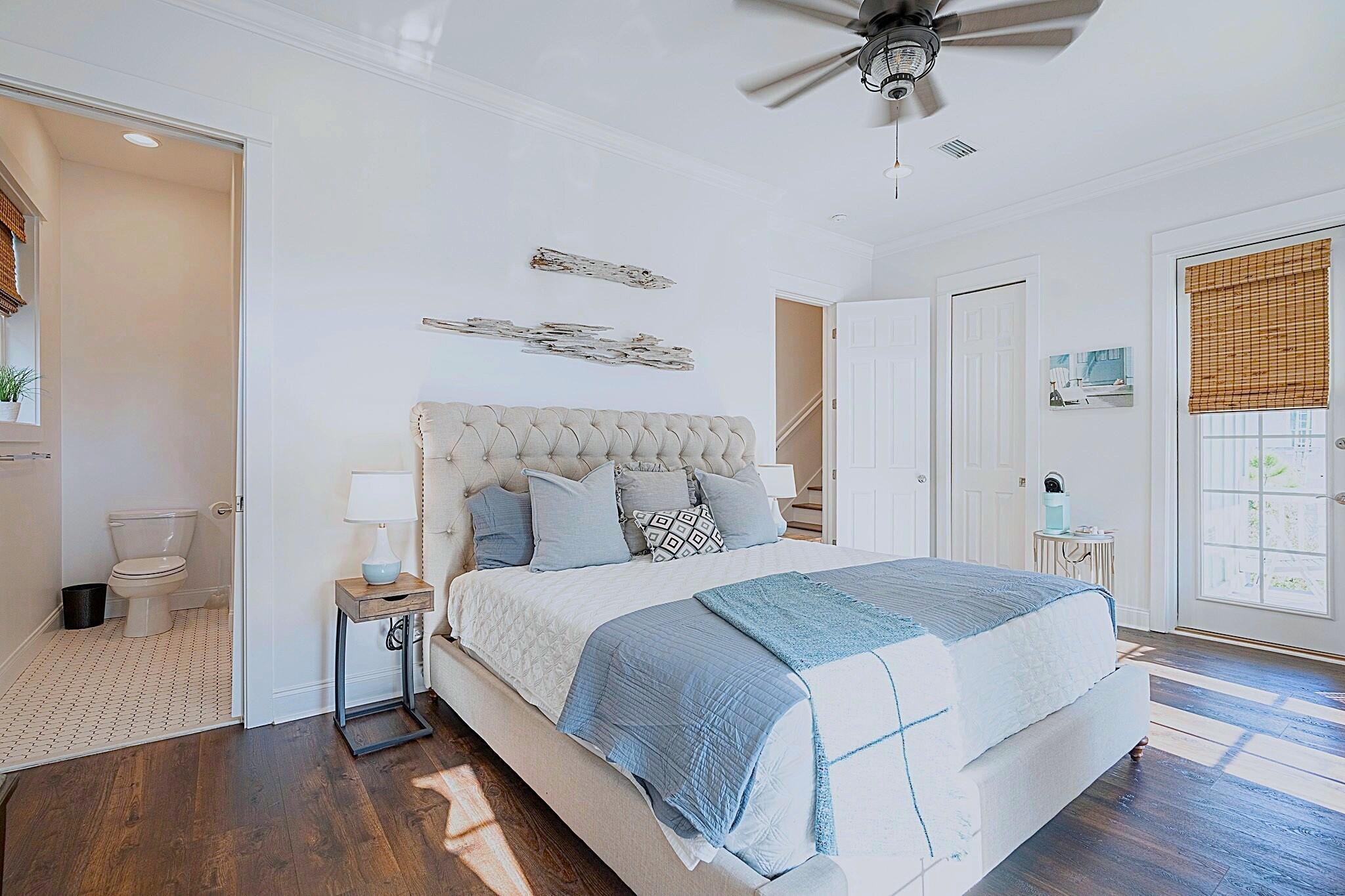 192 E Blue Crab Loop