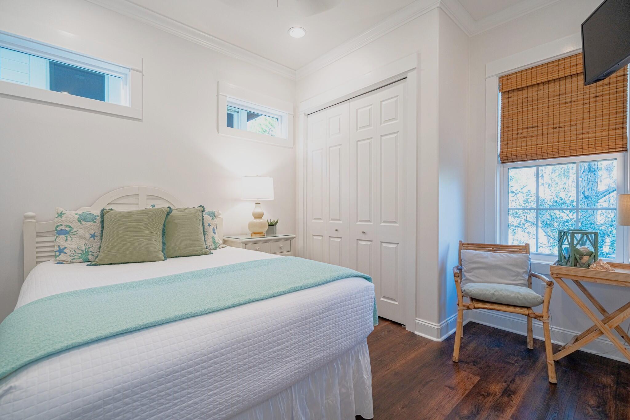 192 E Blue Crab Loop