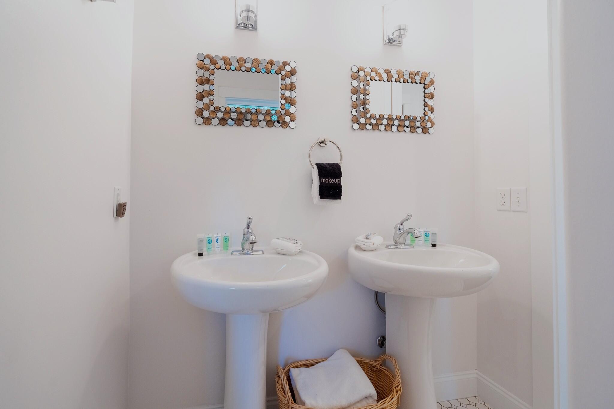 192 E Blue Crab Loop