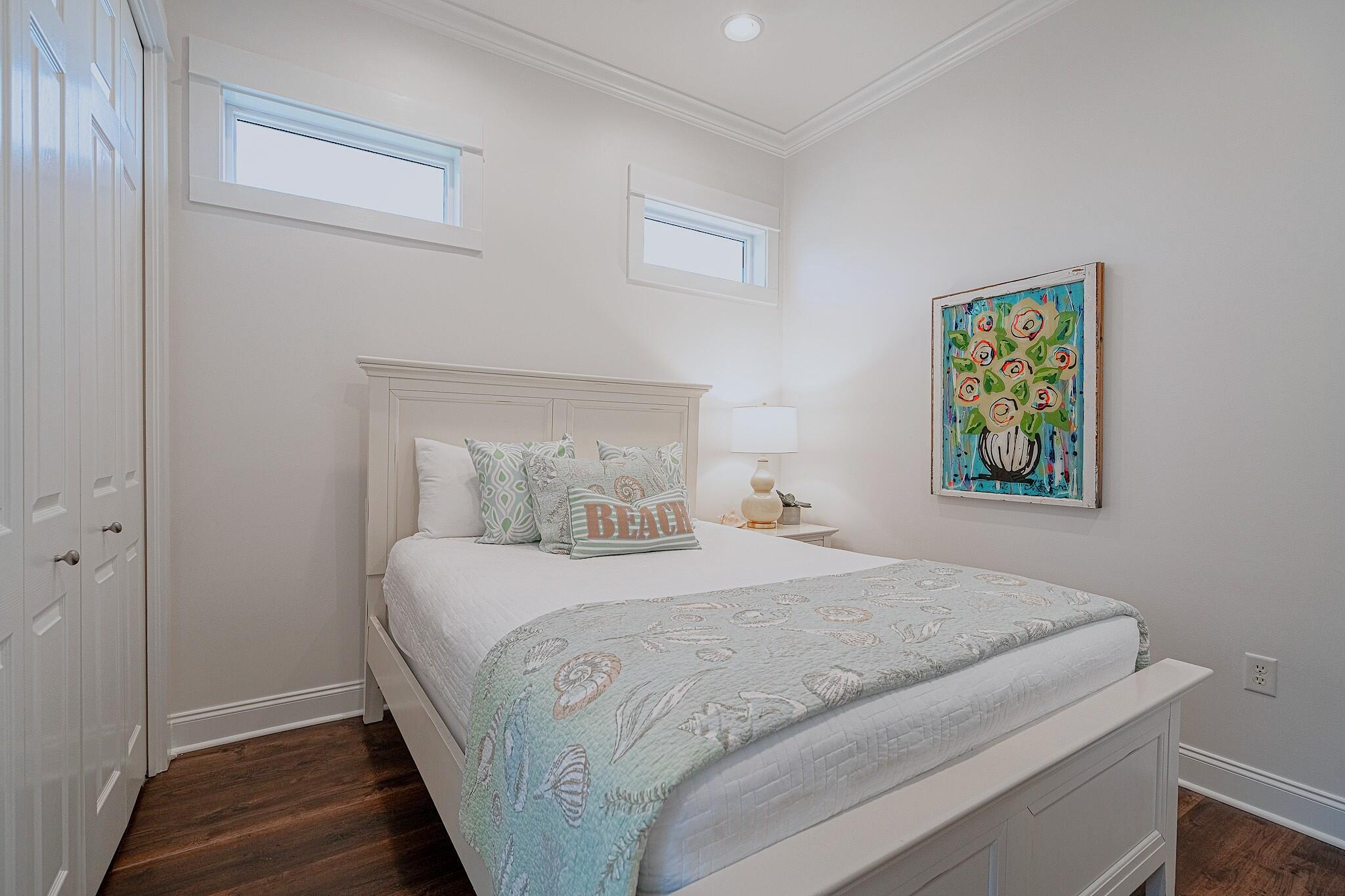 192 E Blue Crab Loop