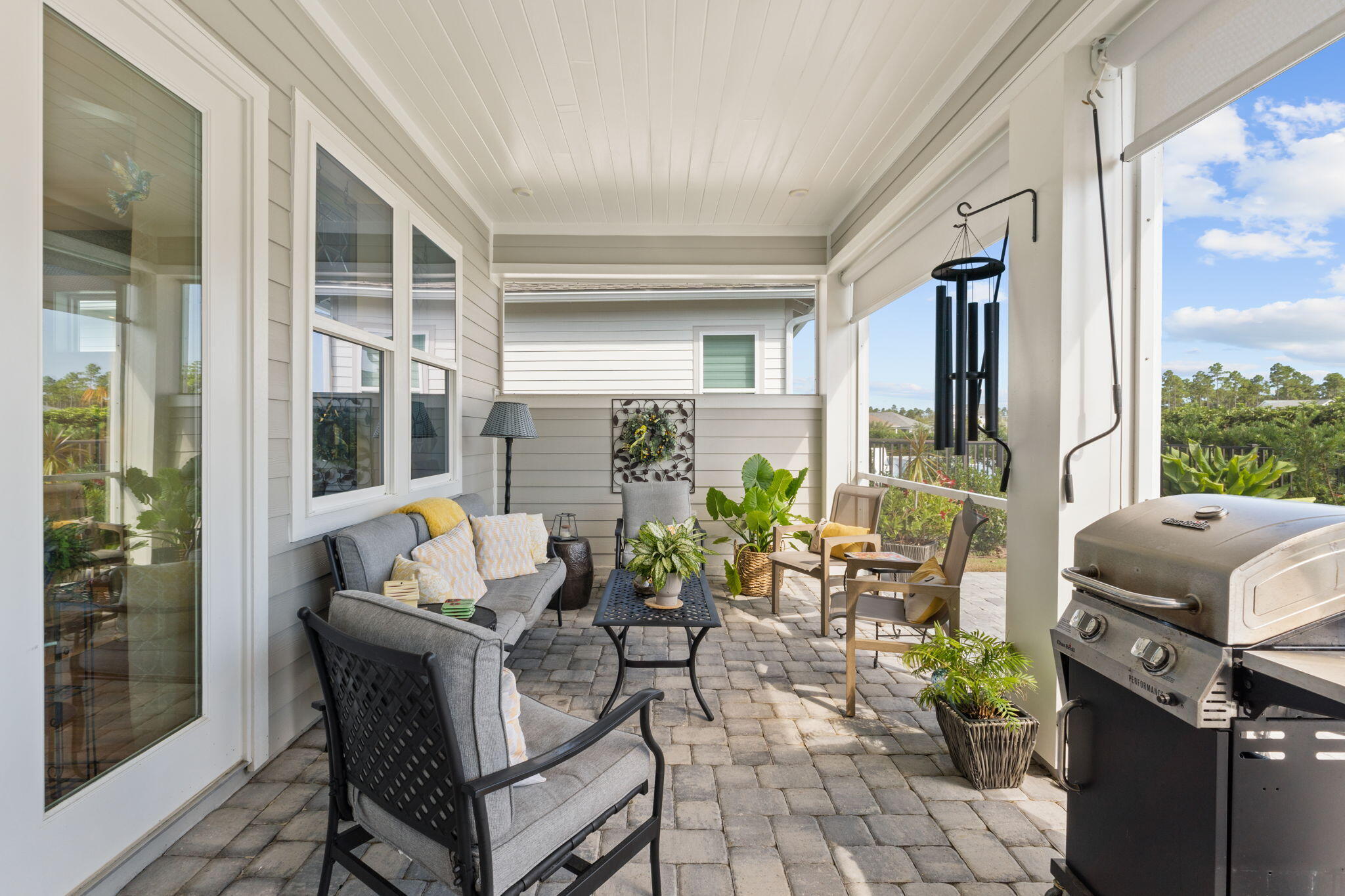 121 W Lafayette Road