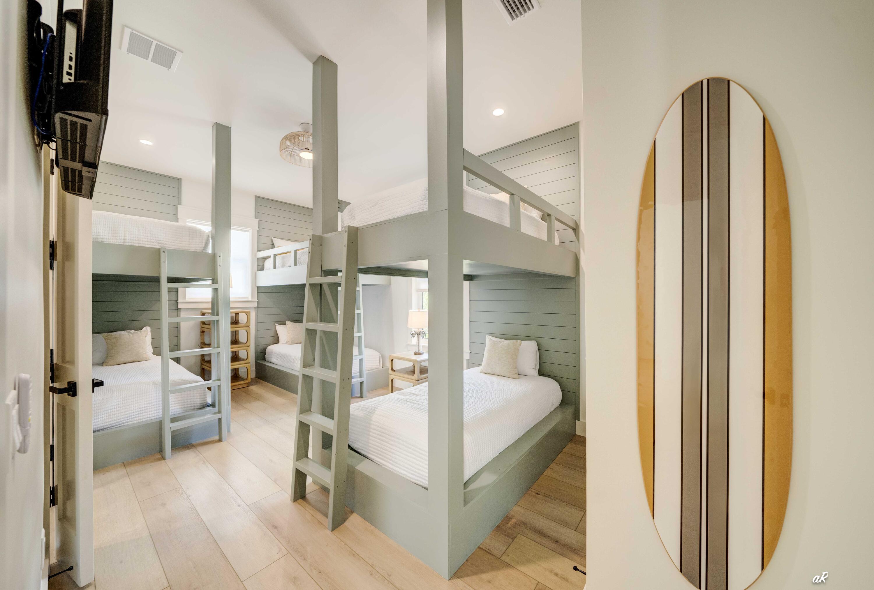 253 N Walton Lakeshore Drive