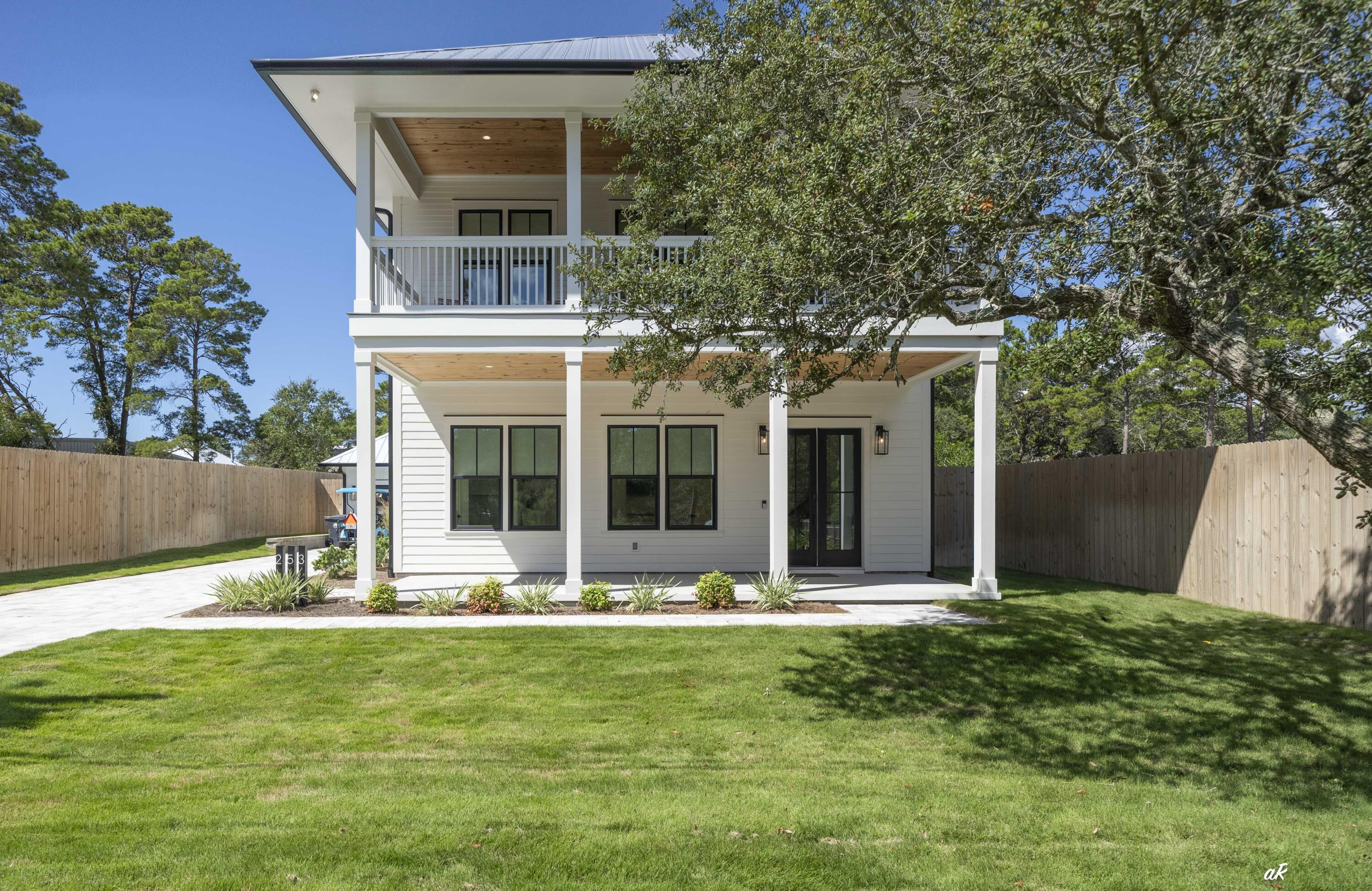 253 N Walton Lakeshore Drive