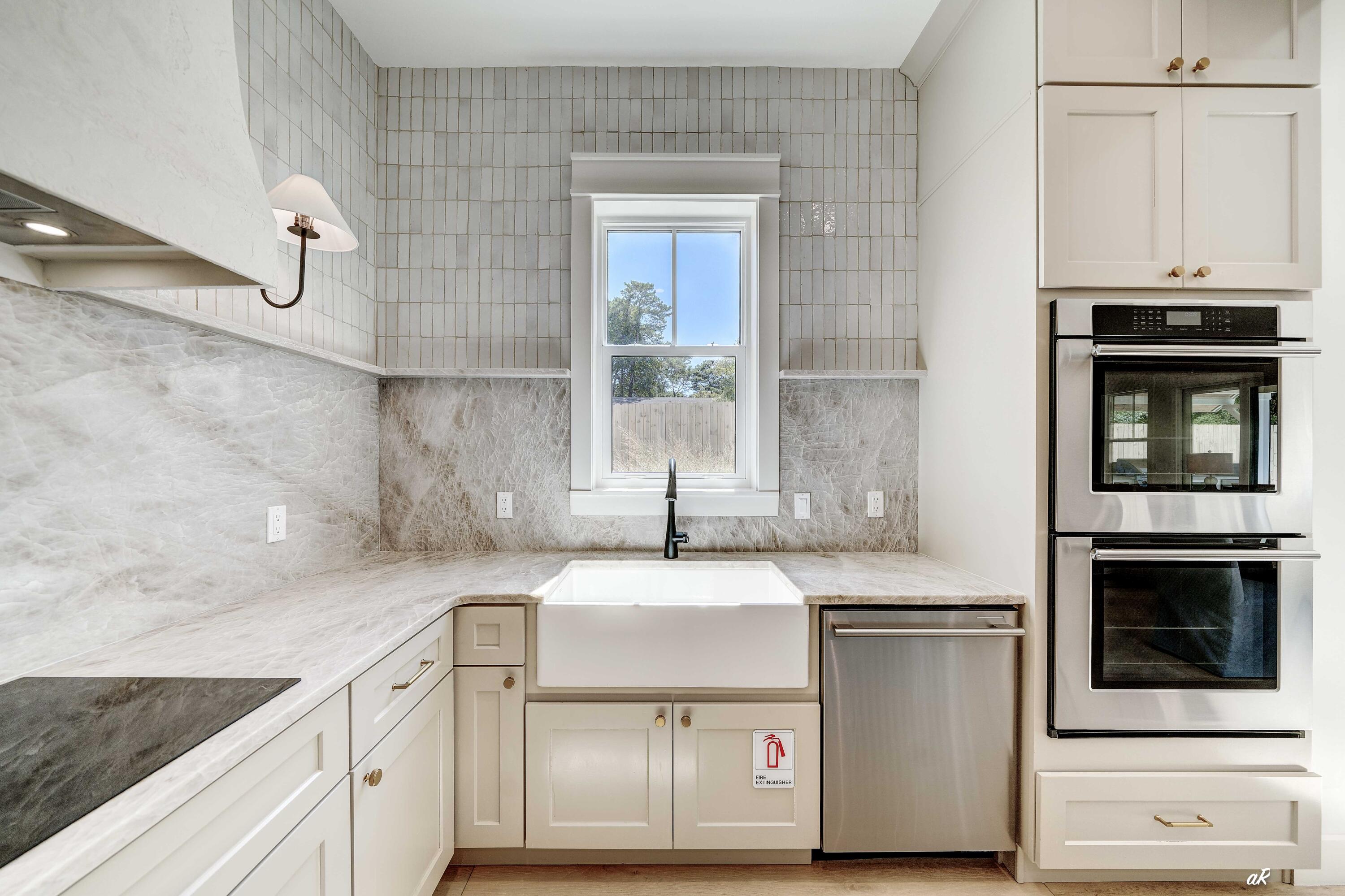 253 N Walton Lakeshore Drive