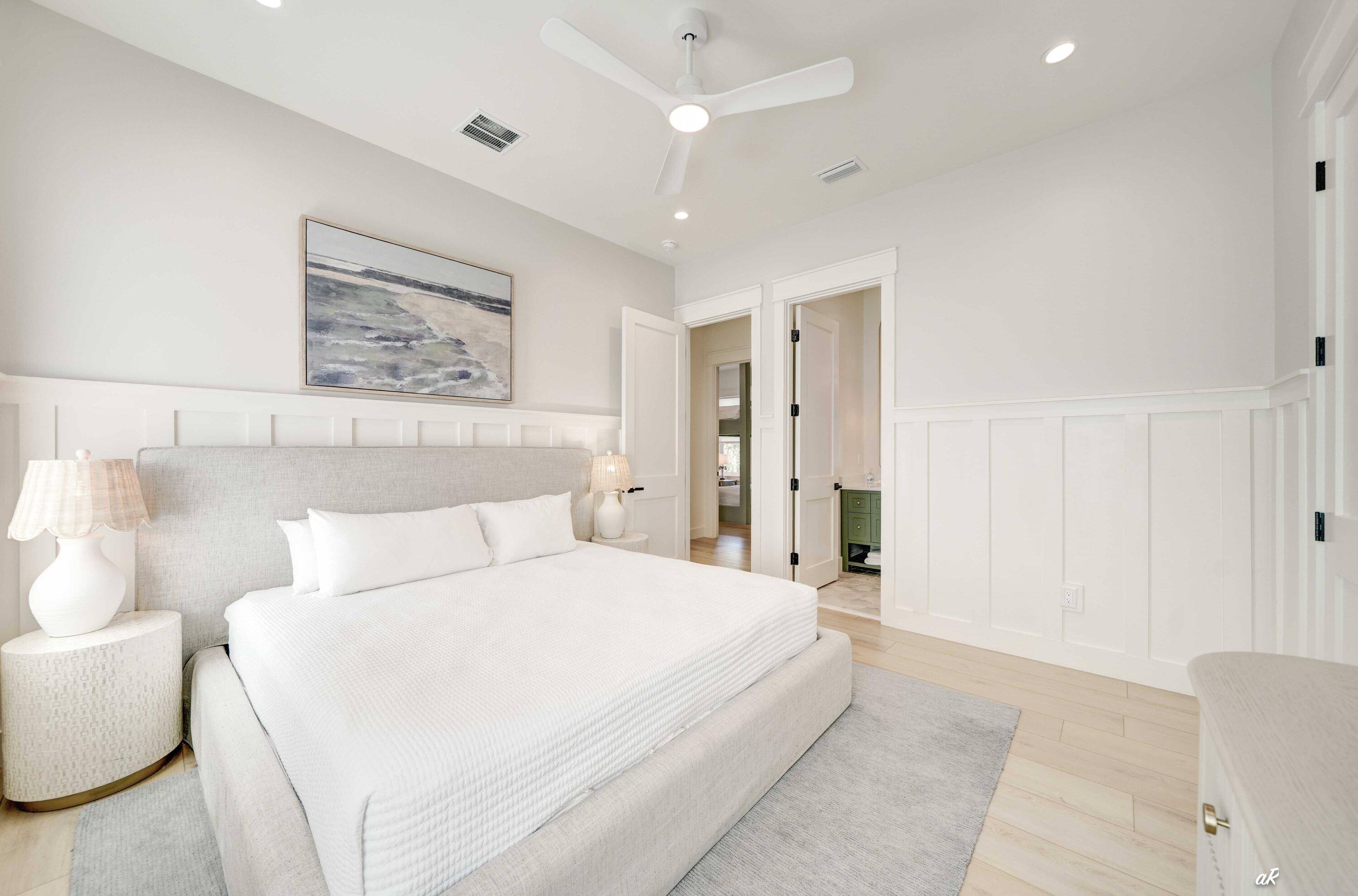 253 N Walton Lakeshore Drive