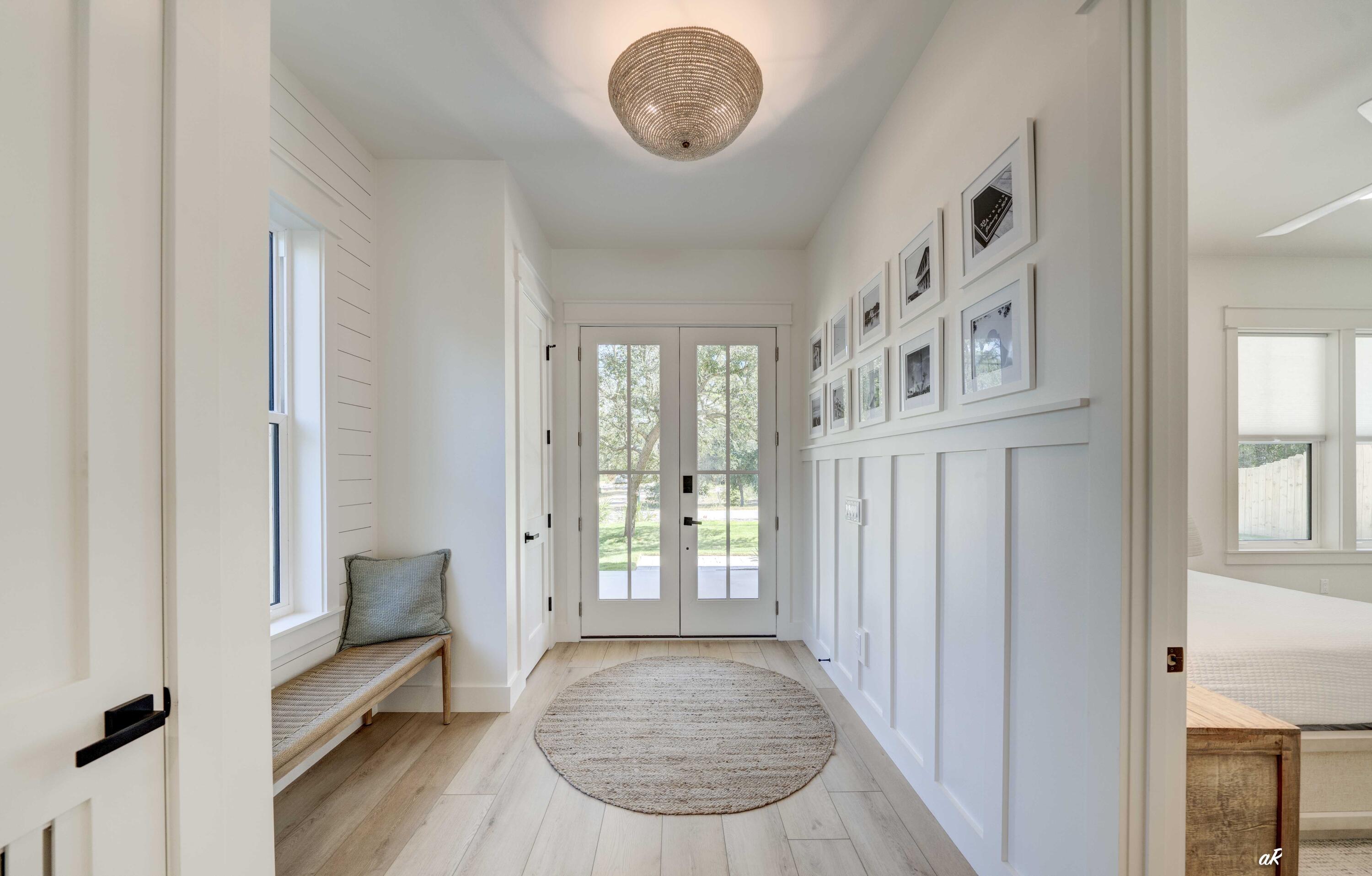 253 N Walton Lakeshore Drive