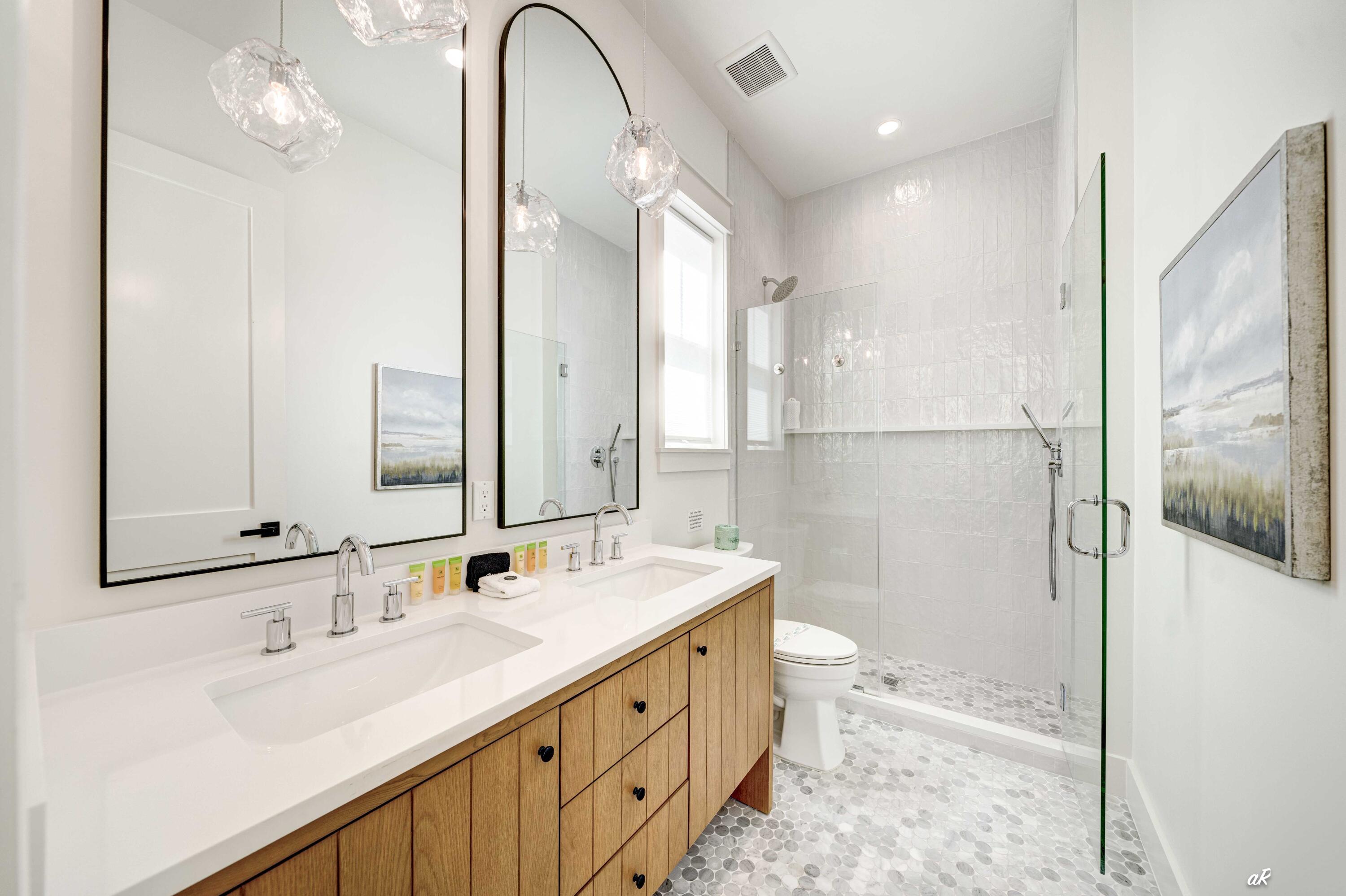 253 N Walton Lakeshore Drive