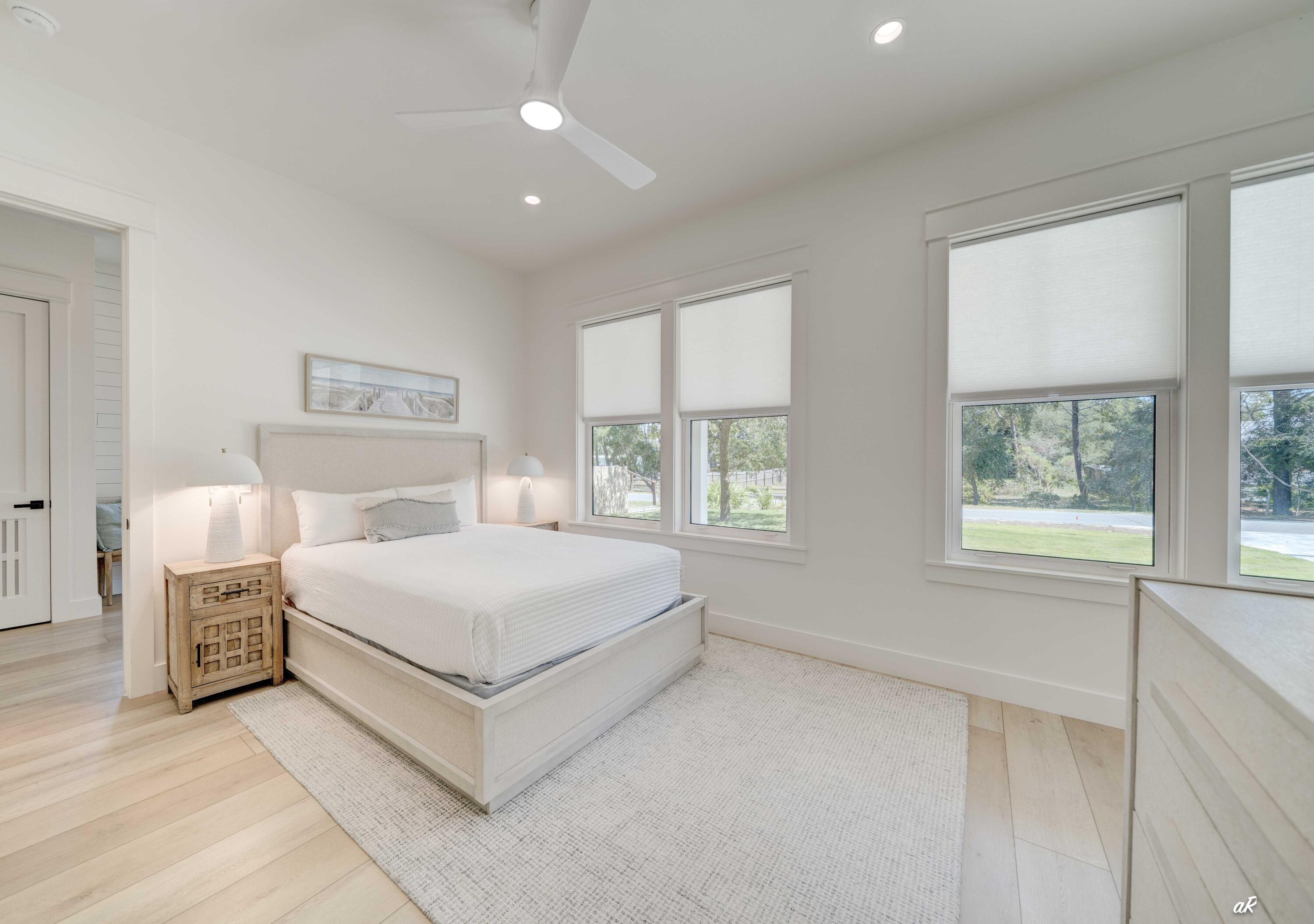 253 N Walton Lakeshore Drive