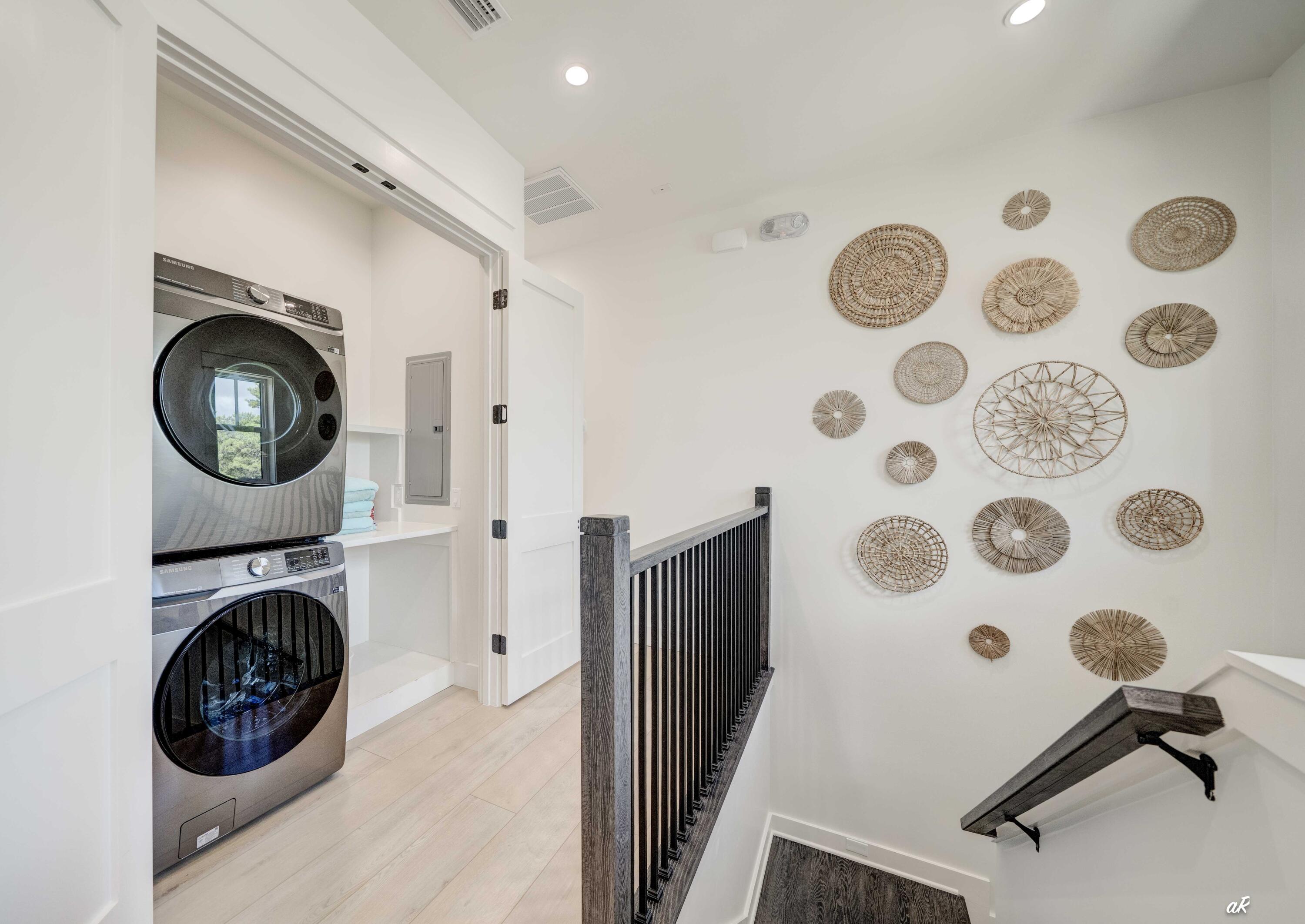 253 N Walton Lakeshore Drive