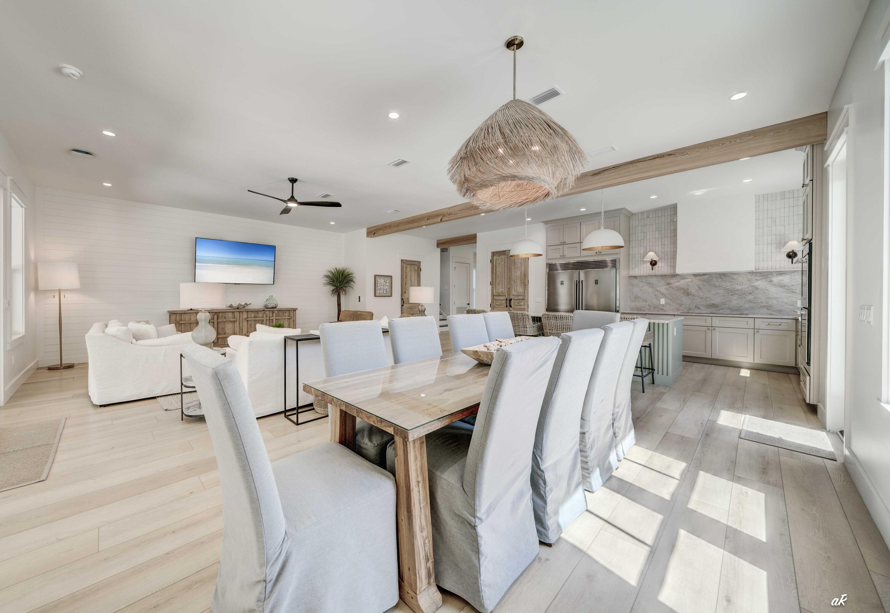 253 N Walton Lakeshore Drive