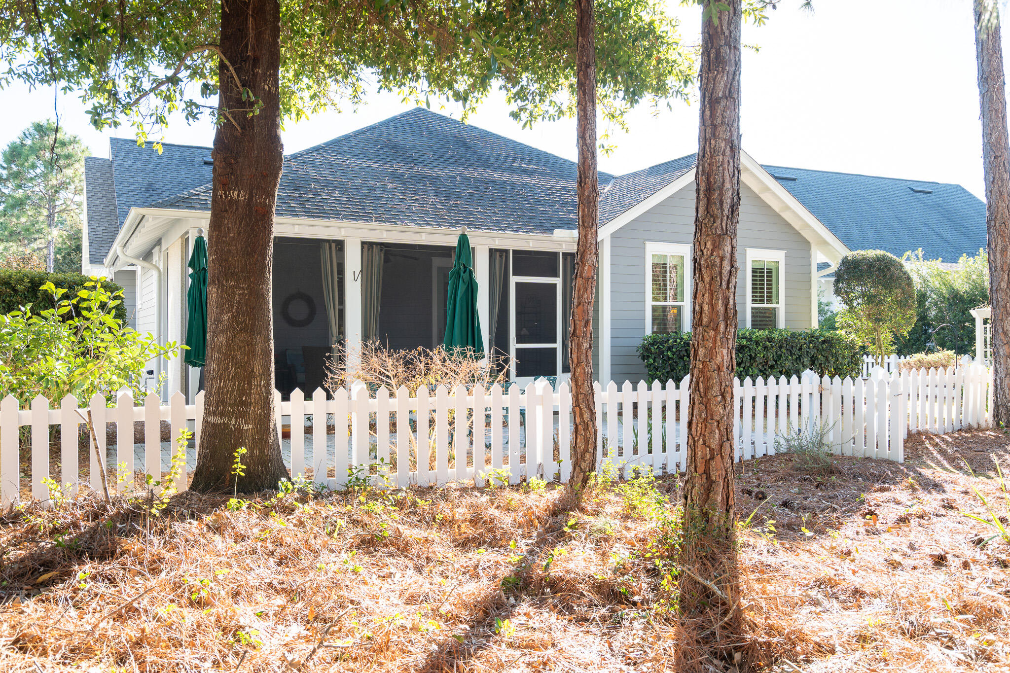 198 Medley Street