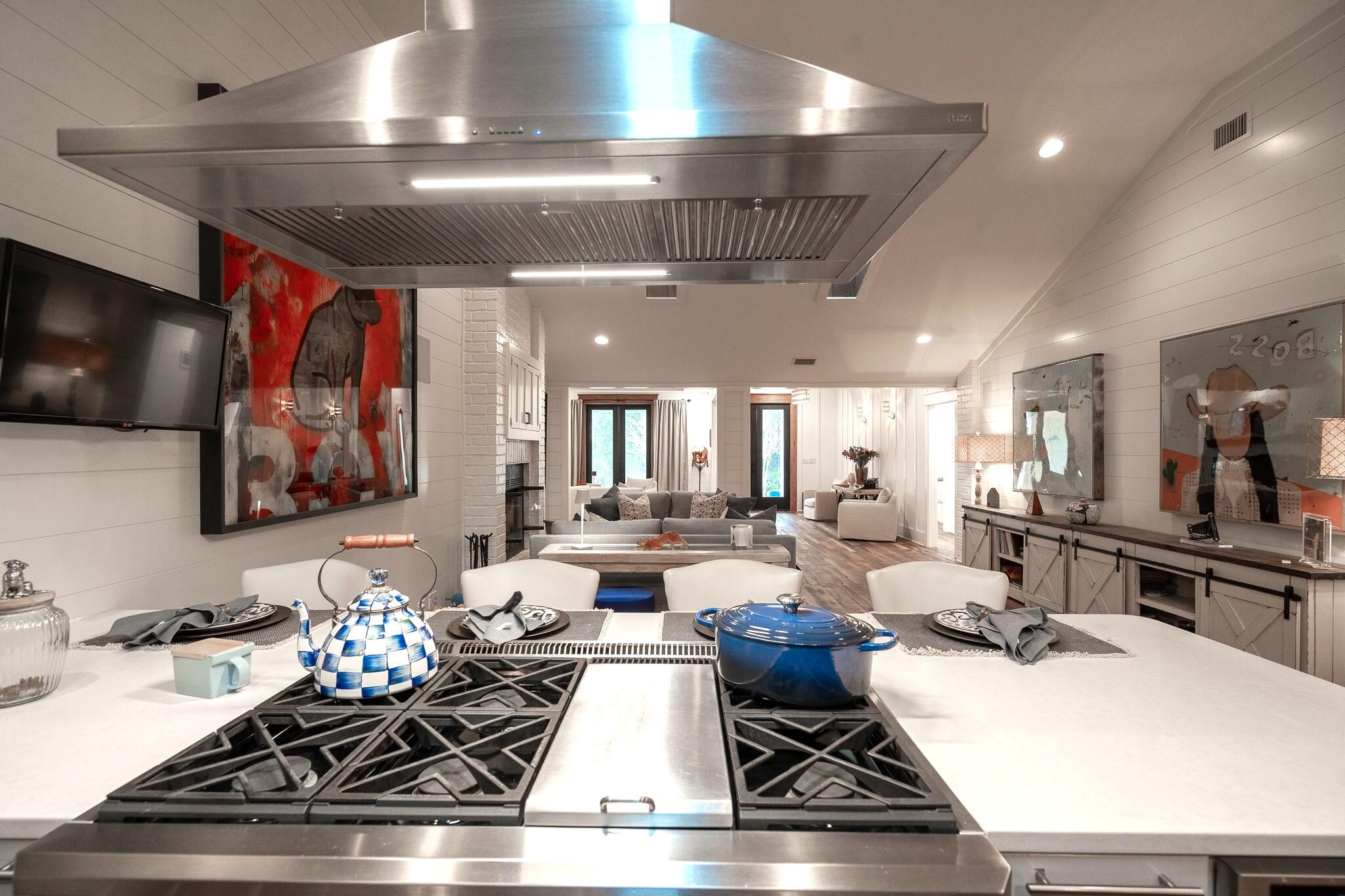 102 S Camp Creek Road