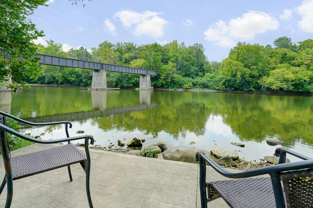 2554 Scioto View Lane, F