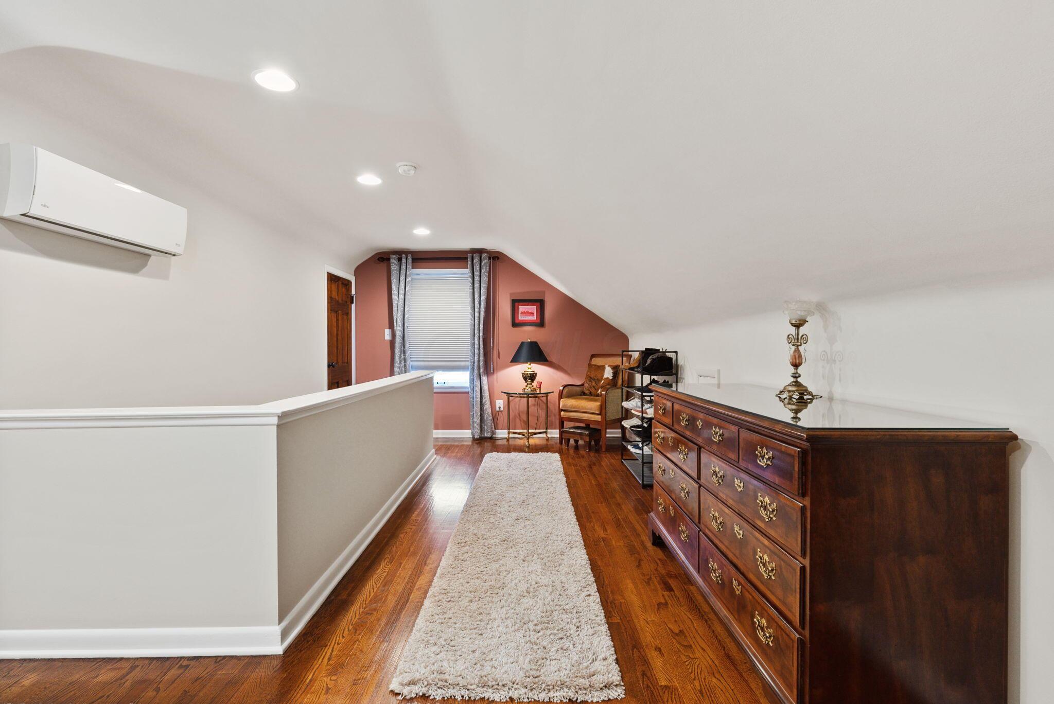 1845 Collingswood Road