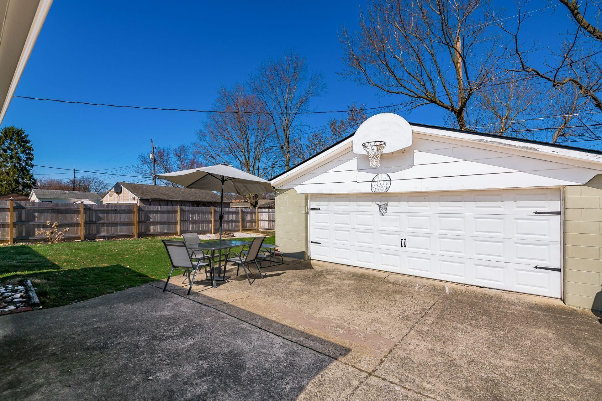 5096 Bigelow Drive