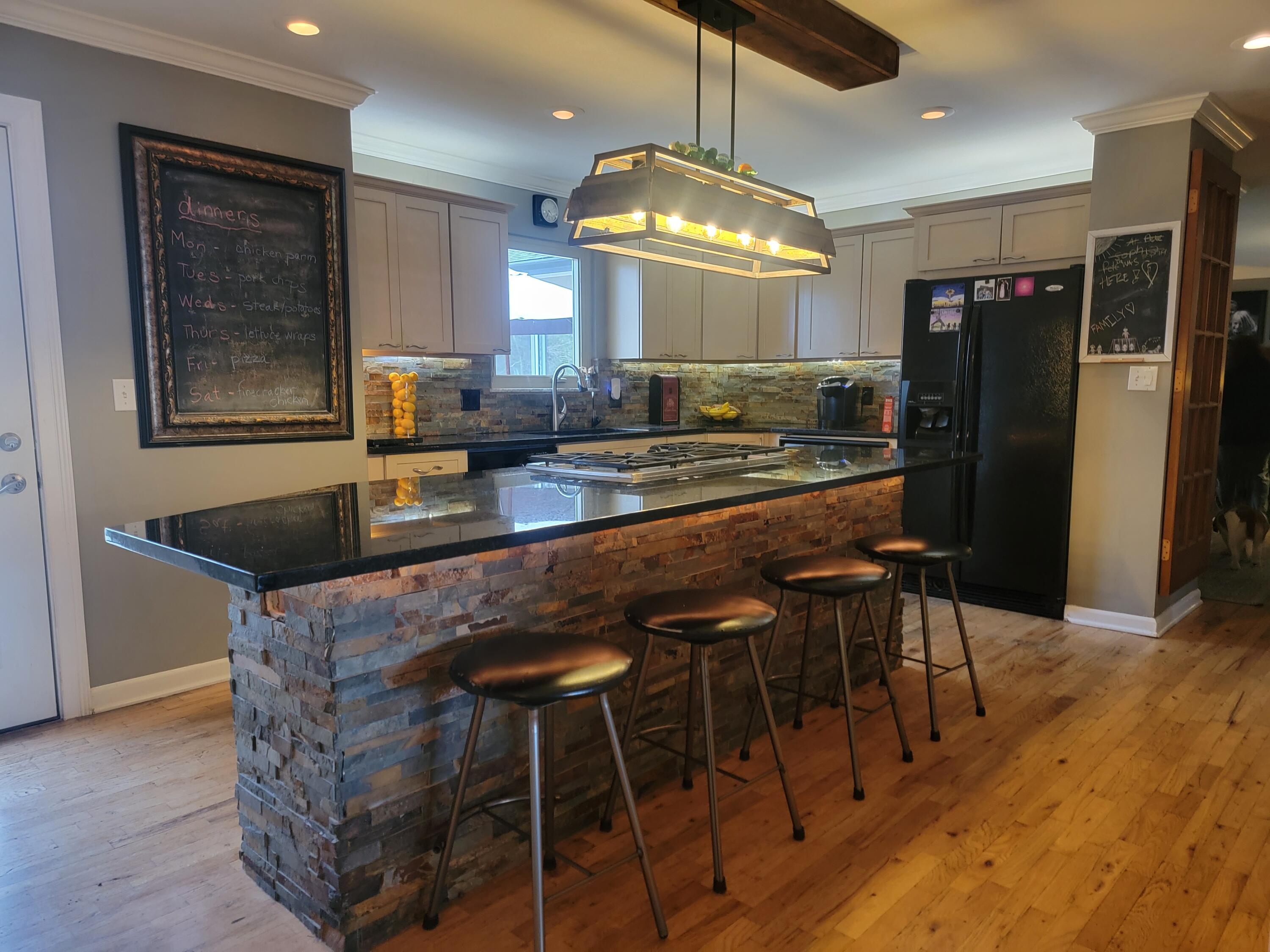 1455 Reymond Road