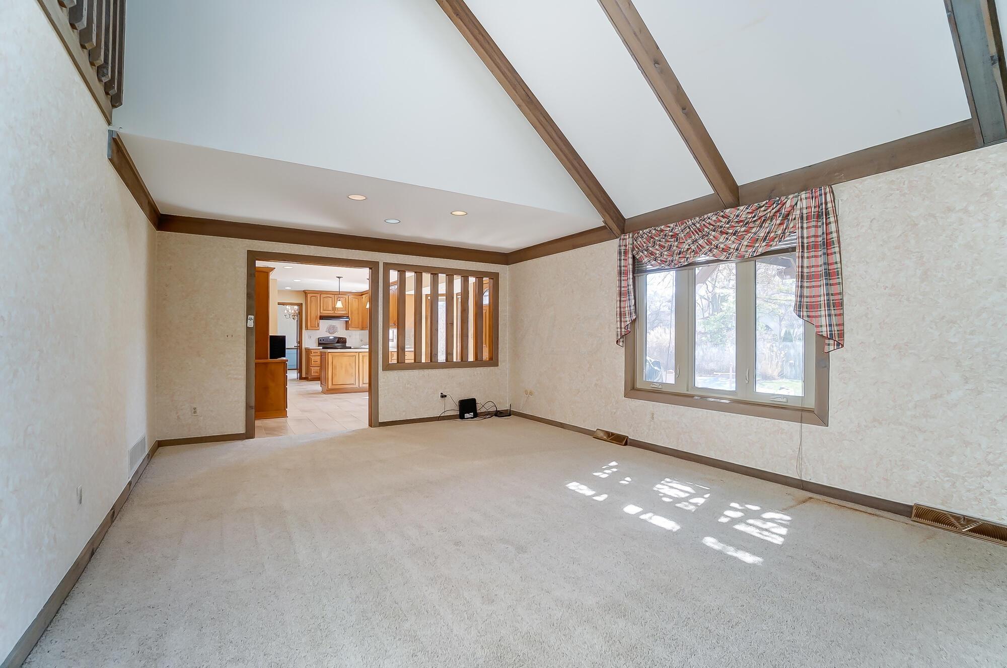 2221 Sandover Road