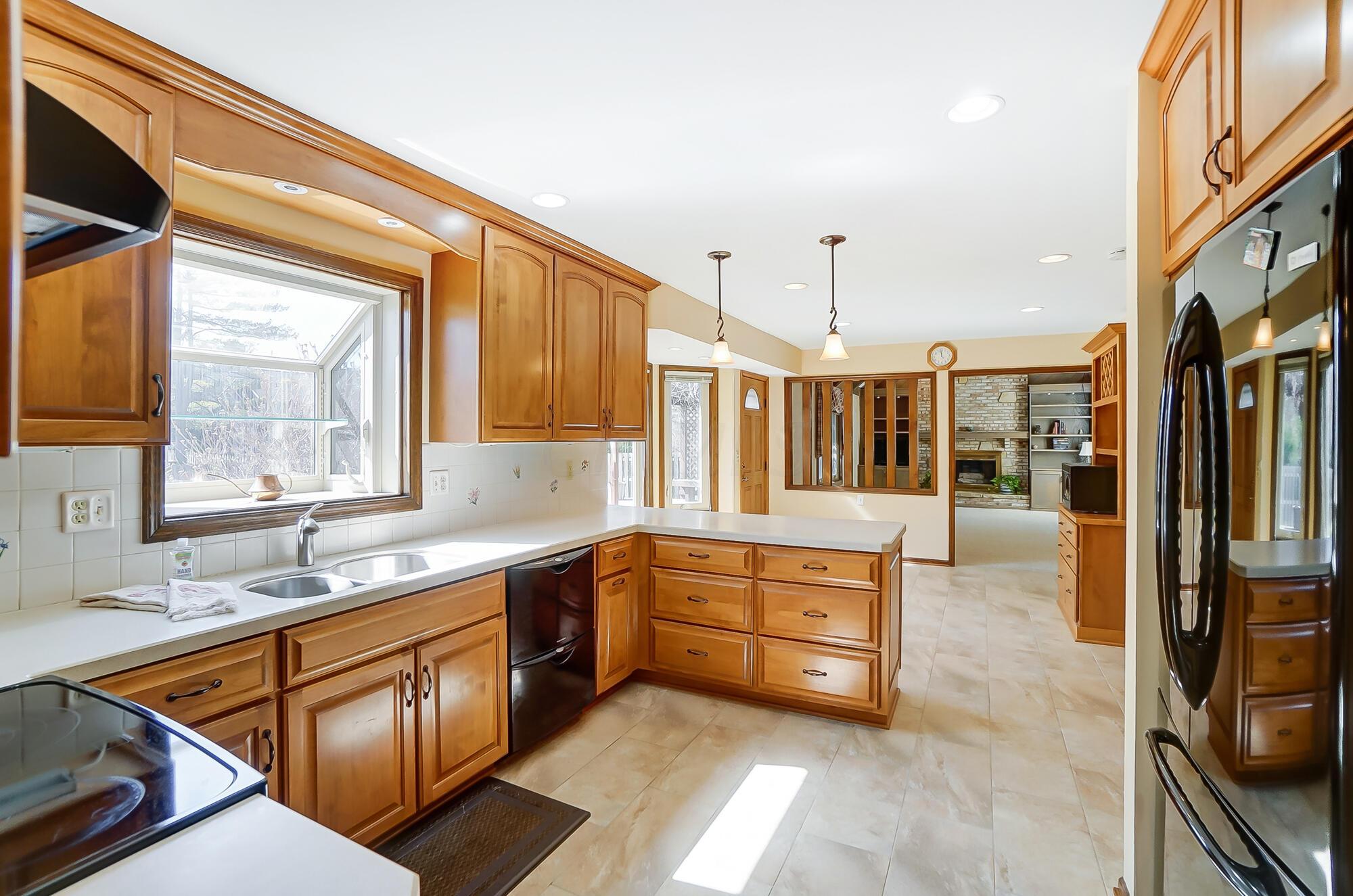 2221 Sandover Road