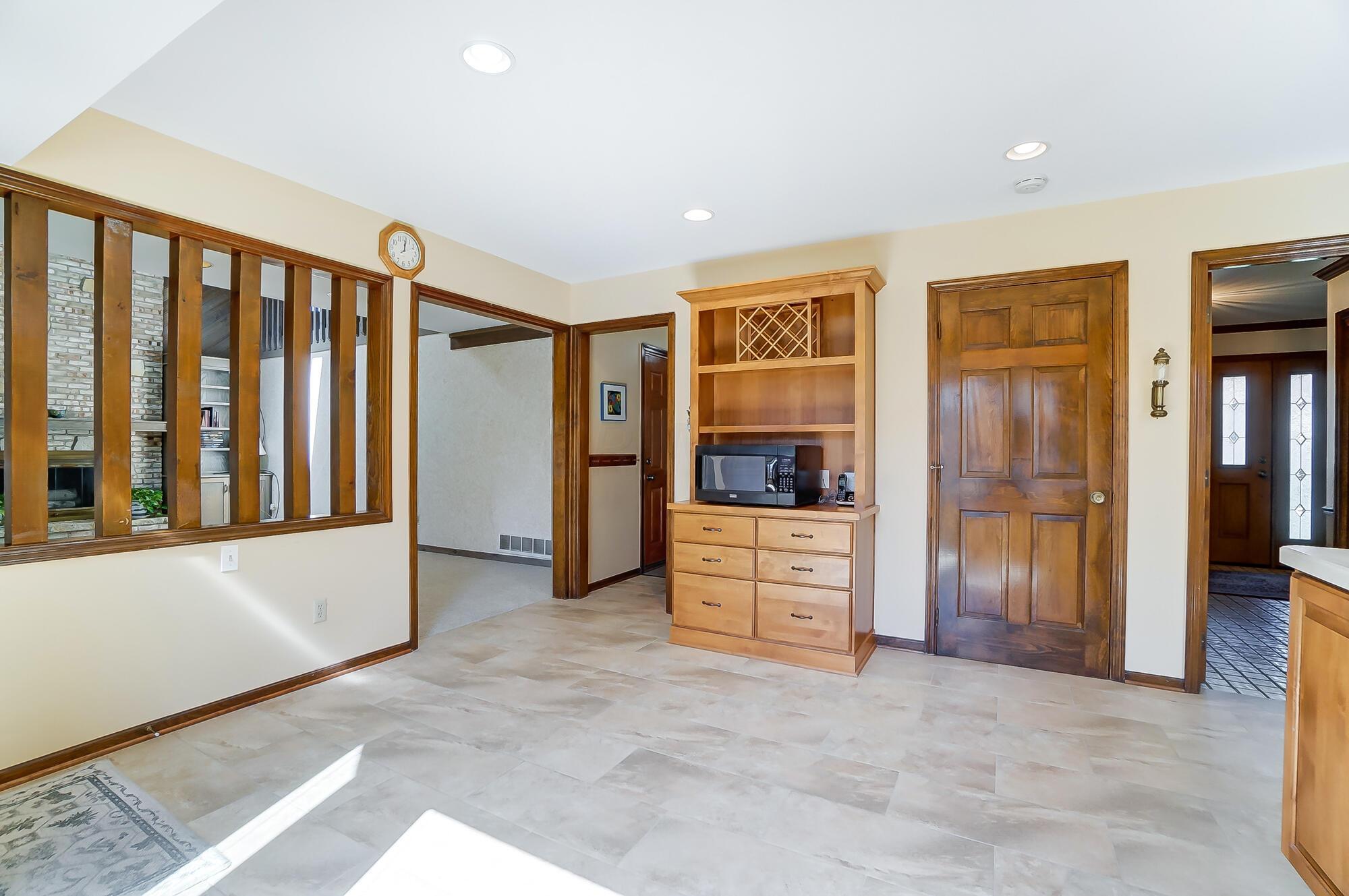 2221 Sandover Road