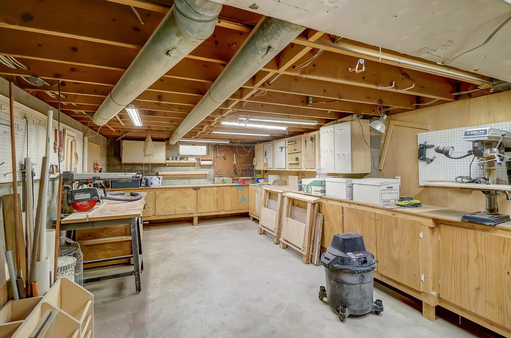 1709 Andover Road