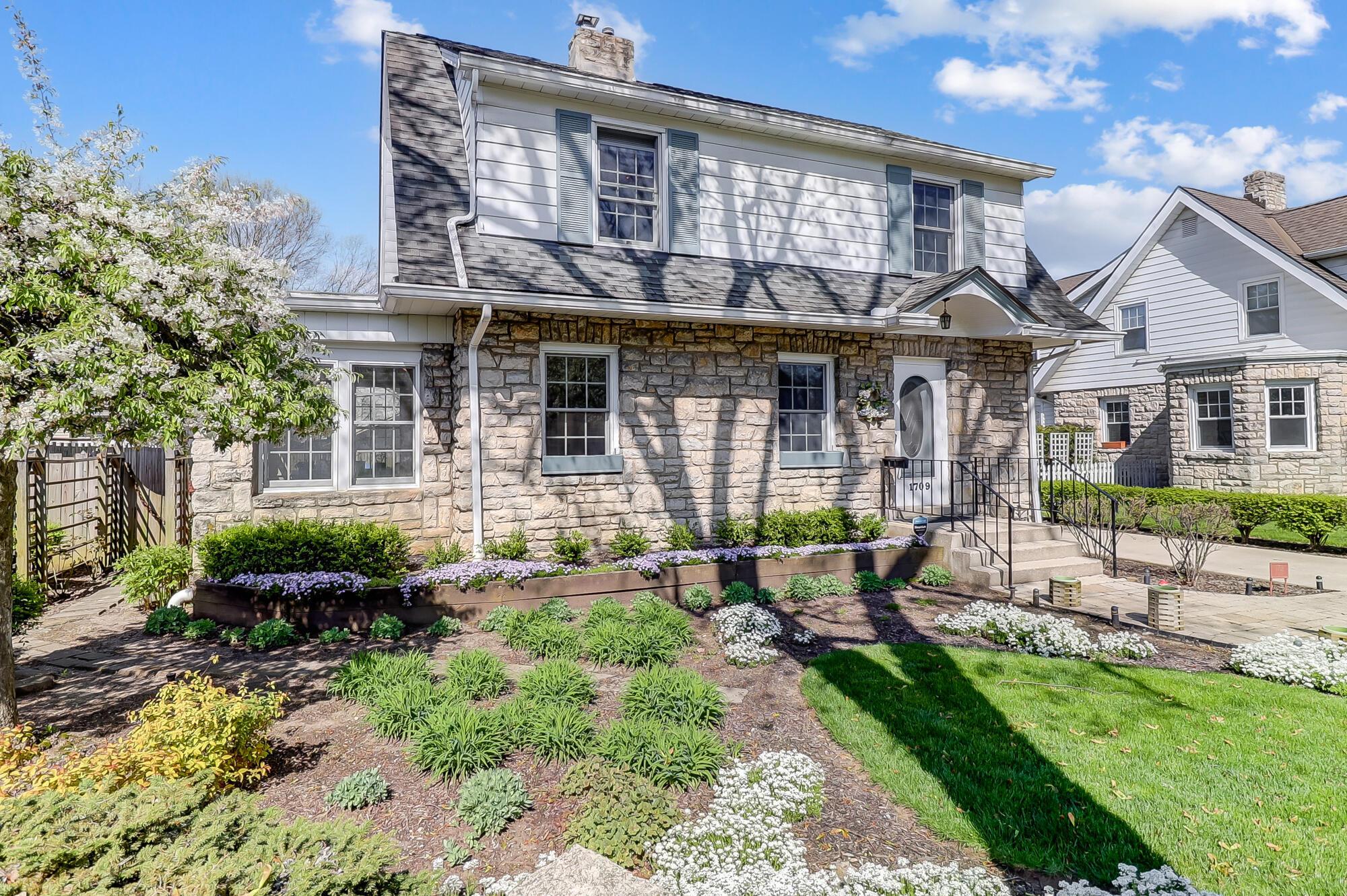 1709 Andover Road